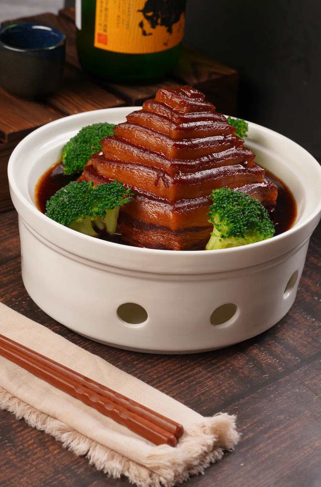 华裔主厨纽约时代广场创新中餐厅CHI火爆出圈